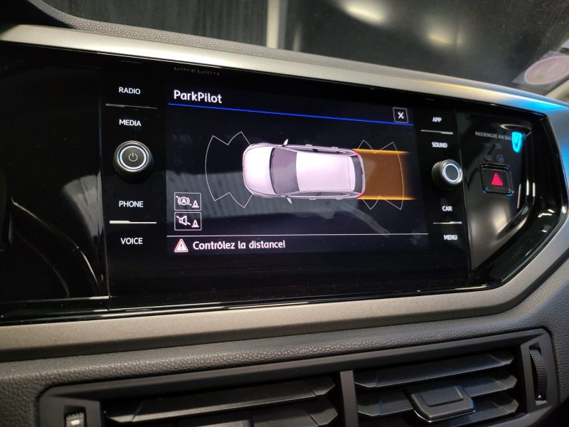 VOLKSWAGEN POLO 1.0 TSI 95cv CONFORTLINE / SUIVI COMPLET VOLKSWAGEN / CARPLAY / TOIT OUVRANT / FRONT