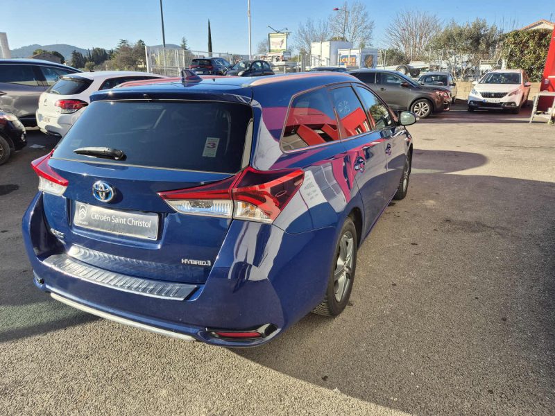 TOYOTA AURIS 2017