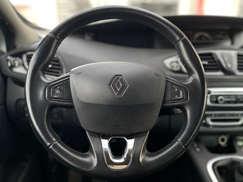 RENAULT SCENIC 1.5L DCI 110CH LIMITED GARANTIE 6 MOIS