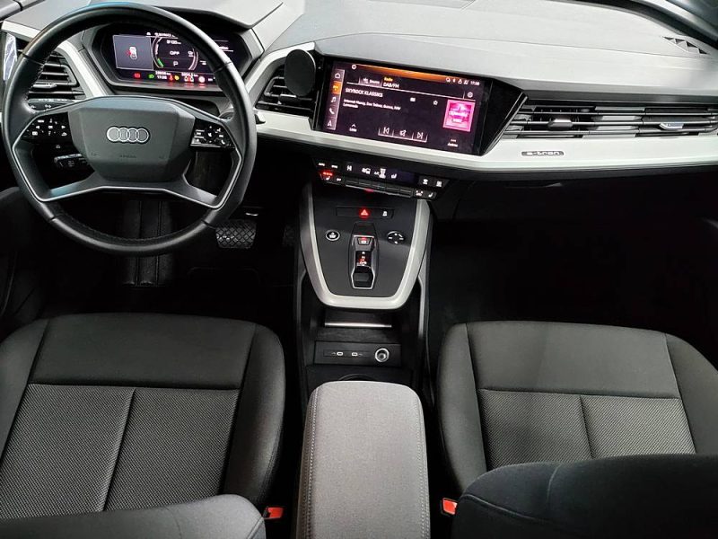 AUDI Q4 45 e-tron 286cv 82 kw Boîte Auto 1ère Main