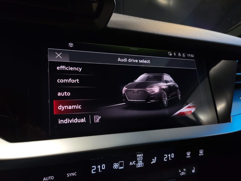 AUDI A3 SPORTBACK 2.0 40 TDi 200cv TURBO QUATTRO S-LINE VIRTUAL COCKPIT / KEYLESS / SIEGES CHAUF