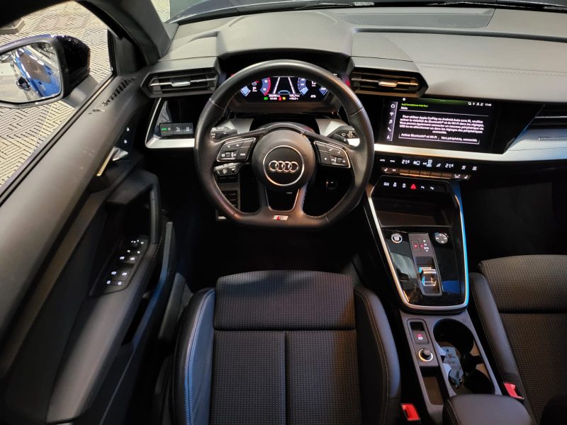 AUDI A3 SPORTBACK 2.0 40 TDi 200cv TURBO QUATTRO S-LINE VIRTUAL COCKPIT / KEYLESS / SIEGES CHAUF