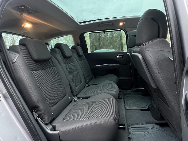 PEUGEOT 5008 PHASE 2 ALLURE 1.2 130 7 PLACES TOIT PANO GPS CAMERA 58 900 Kms CritAir1- GARANTIE 1 AN