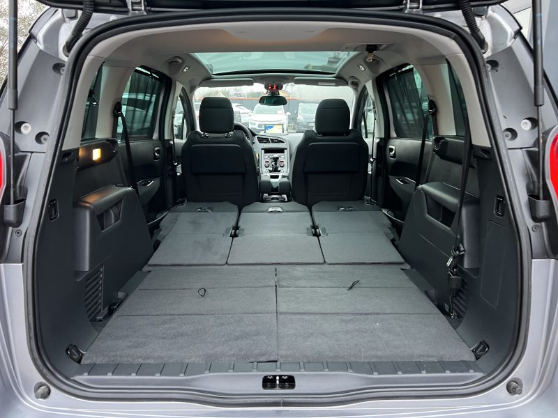 PEUGEOT 5008 PHASE 2 ALLURE 1.2 130 7 PLACES TOIT PANO GPS CAMERA 58 900 Kms CritAir1- GARANTIE 1 AN