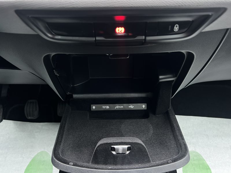 CITROEN C4 PICASSO II FEEL 1.2 130 ECRAN TACTILE VIRTUAL COCKPIT TOIT PANO CRIT AIR 1 Garantie 1 an