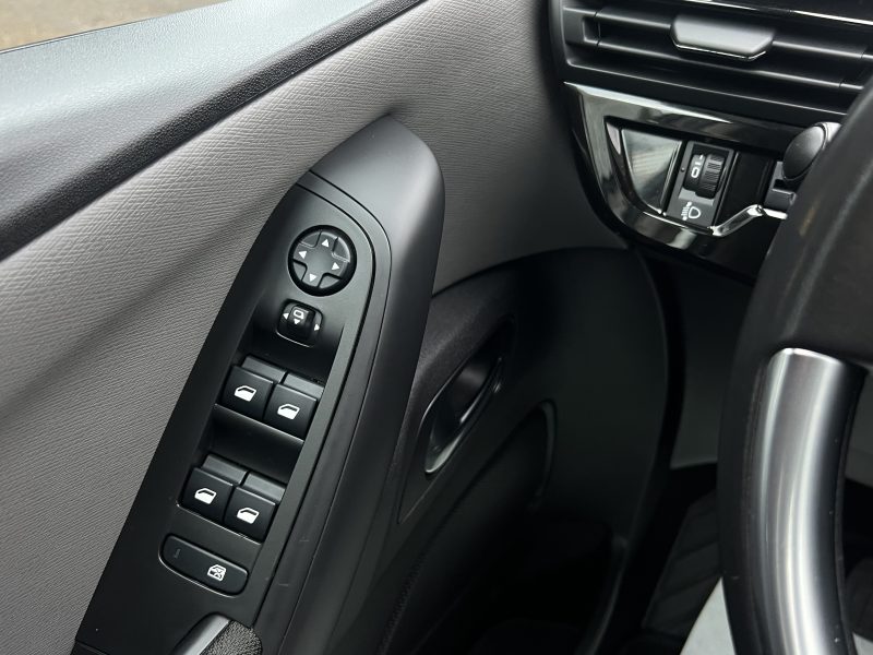 CITROEN C4 PICASSO II FEEL 1.2 130 ECRAN TACTILE VIRTUAL COCKPIT TOIT PANO CRIT AIR 1 Garantie 1 an