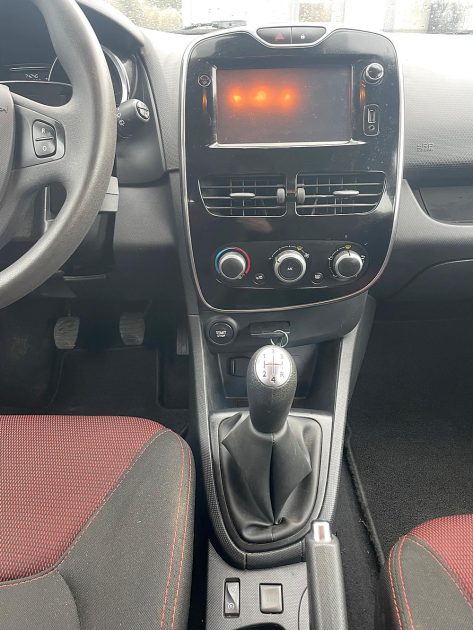 RENAULT CLIO 4 0.9i TCE 90 TREND 2015