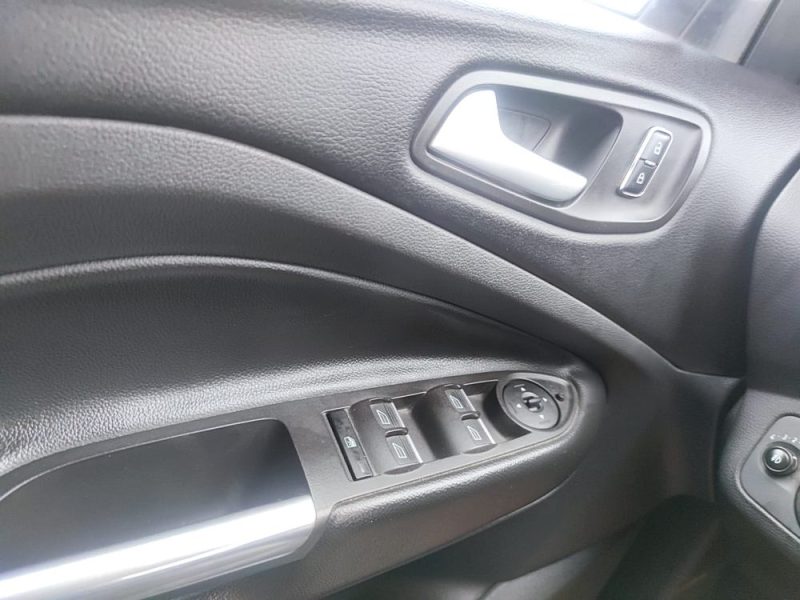 FORD KUGA Titanium 2.0 TDCi 150 S&S 4x4