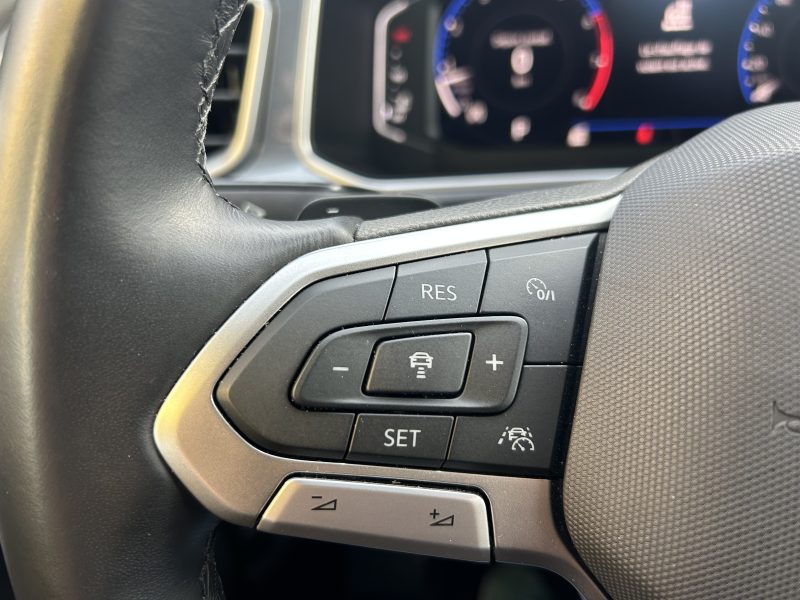 VOLKSWAGEN  T-ROC 2023