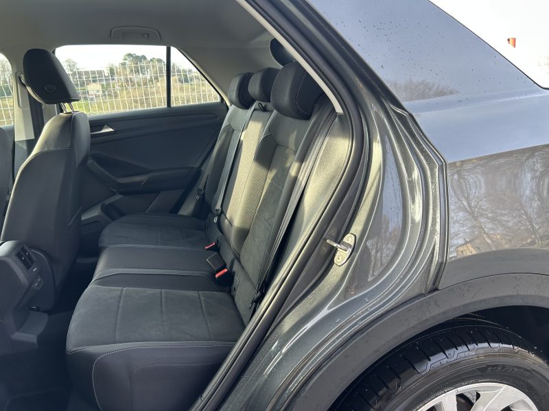 VOLKSWAGEN  T-ROC 2023