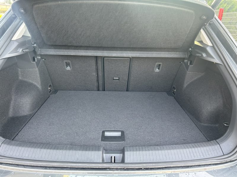 VOLKSWAGEN  T-ROC 2023