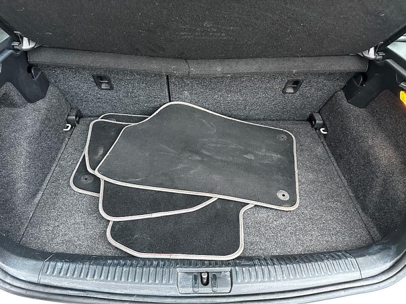 VOLKSWAGEN POLO V 2016