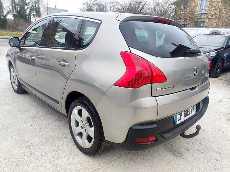 PEUGEOT 3008 Premium 1.6 HDi 16V 112ch