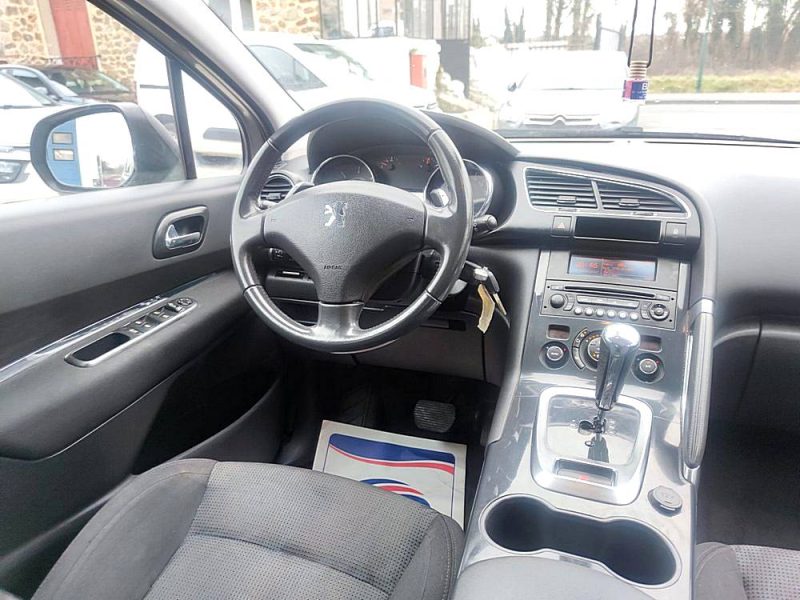 PEUGEOT 3008 Premium 1.6 HDi 16V 112ch