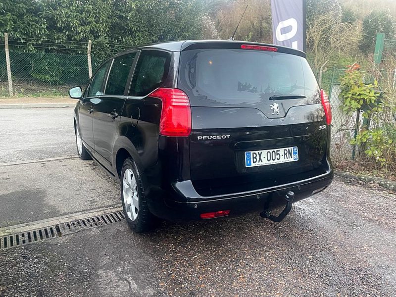 PEUGEOT 5008 2.0 HDI 16V 150CV