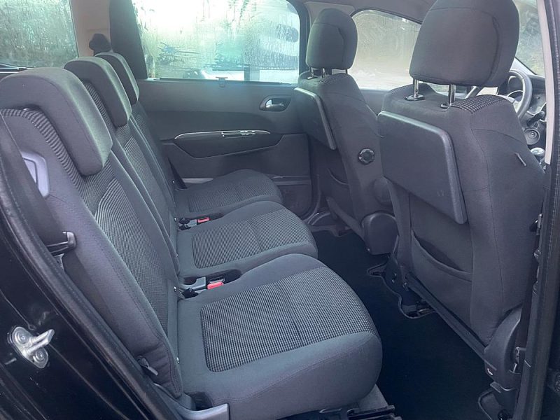 PEUGEOT 5008 2.0 HDI 16V 150CV