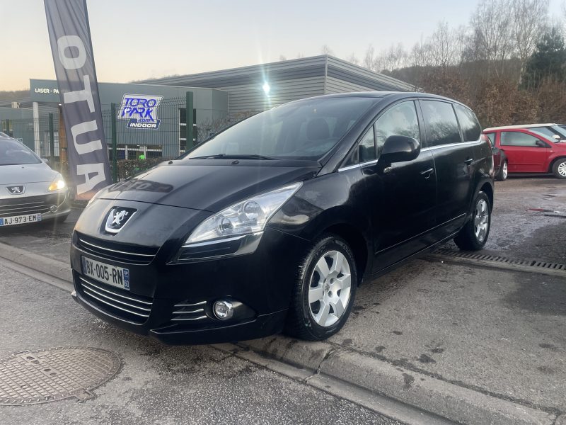 PEUGEOT 5008 2.0 HDI 16V 150CV
