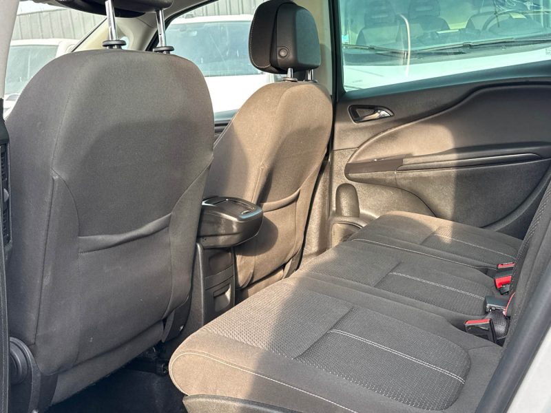 OPEL ZAFIRA TOURER 2016