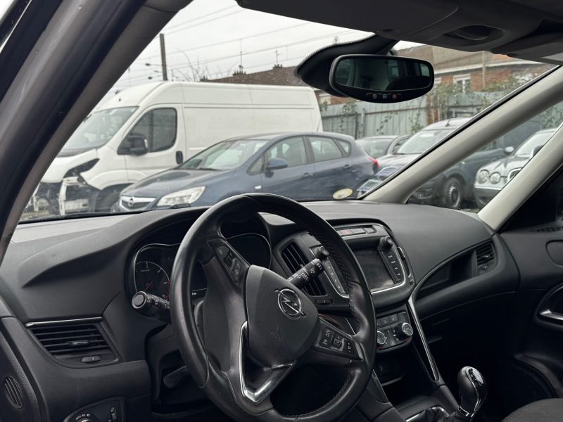 OPEL ZAFIRA TOURER 2016