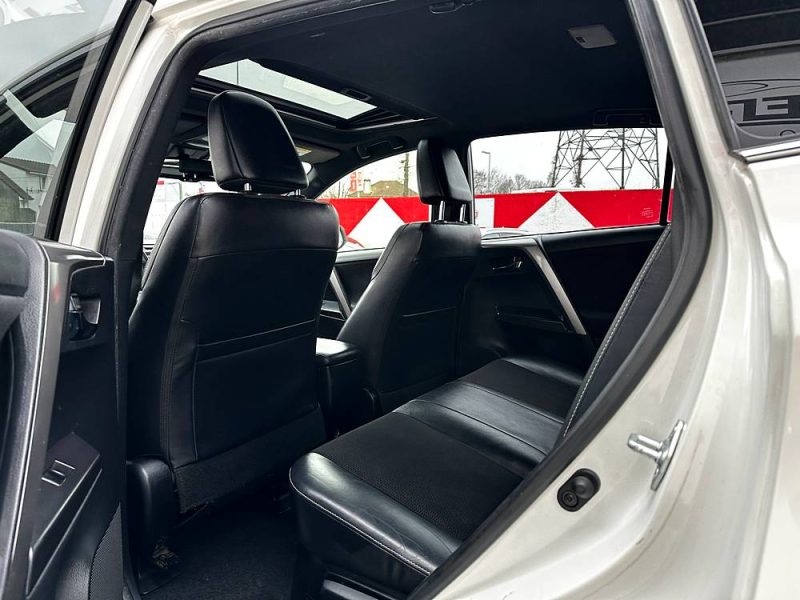 TOYOTA RAV4 HYBRIDE 197 2WD DYNAMIC EDITION - *** REMISE - PRIX COUTANT !! ***