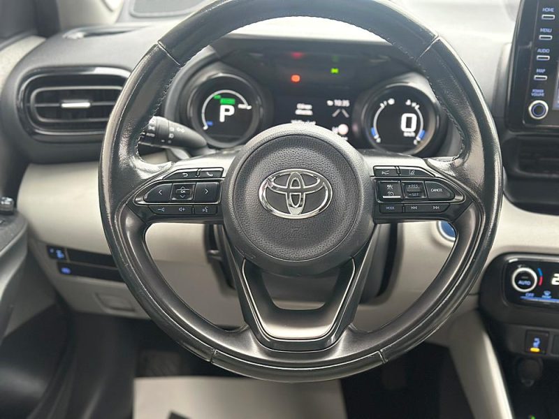 TOYOTA YARIS 2021