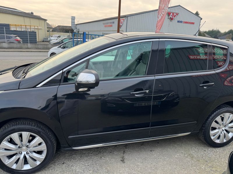 PEUGEOT 3008 1.6 HDi 115 ALLURE 2013