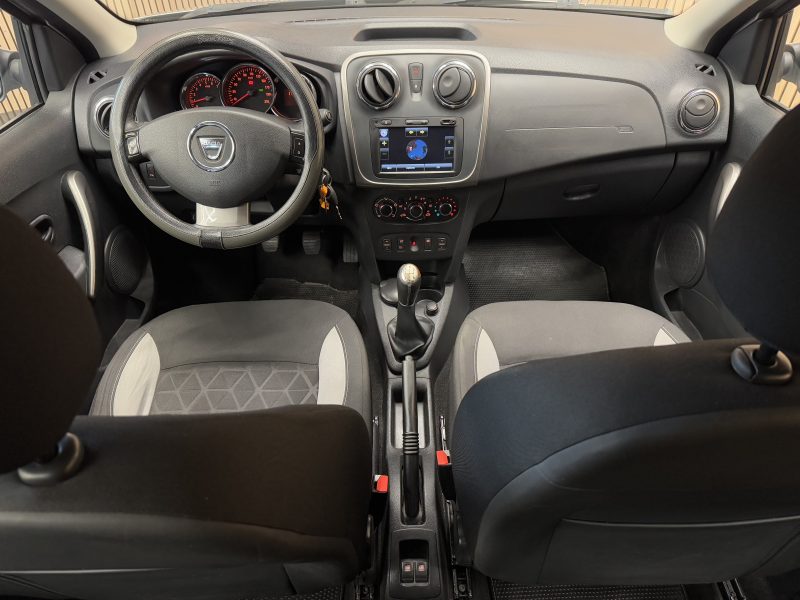DACIA SANDERO 2014
