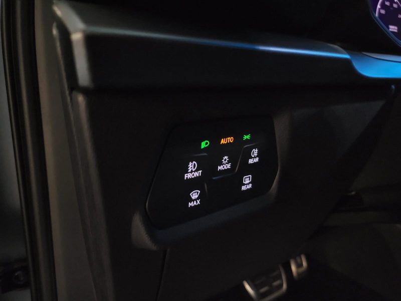 CUPRA LEON 2.0 TSI 300cv VZ / 1ERE MAIN / SIEGES ELECTRIQUES / CARPLAY / CAMERA DE RECUL / VIRTUAL