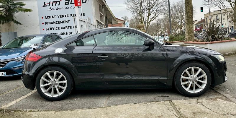 AUDI AUDI TT 2010