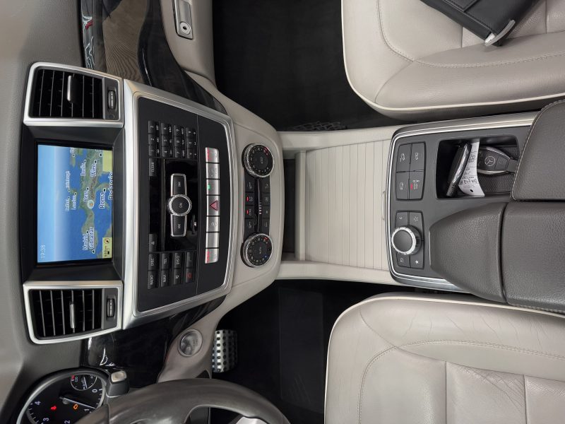 MERCEDES M-CLASS 2012