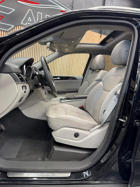 MERCEDES M-CLASS 2012