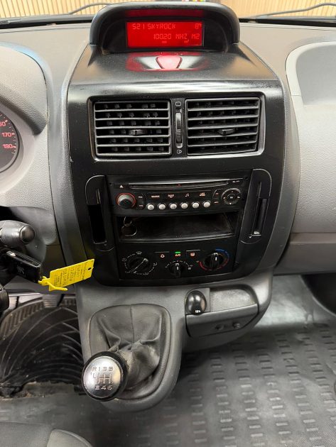 PEUGEOT EXPERT 2008