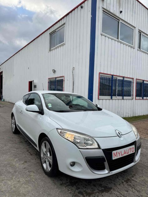 RENAULT MEGANE COUPE 2010 1.5 dci 90ch