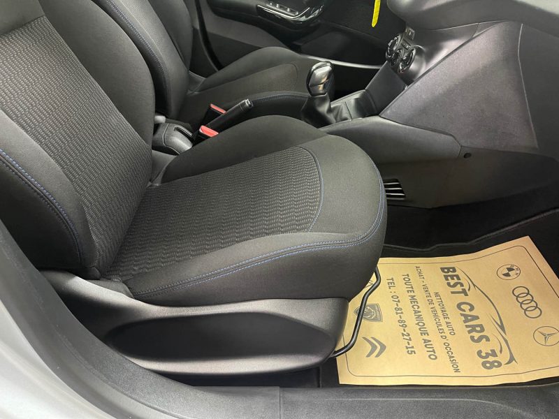 PEUGEOT 208 2018