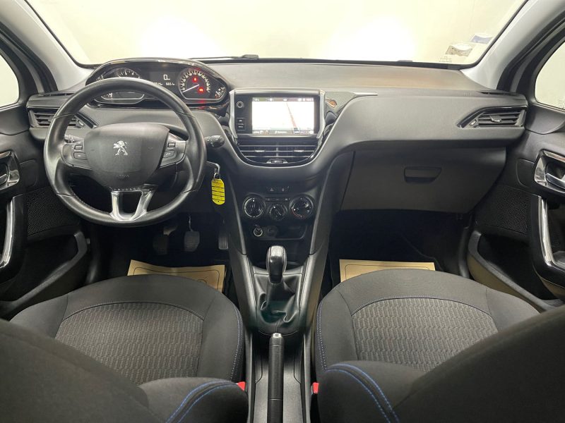 PEUGEOT 208 2018
