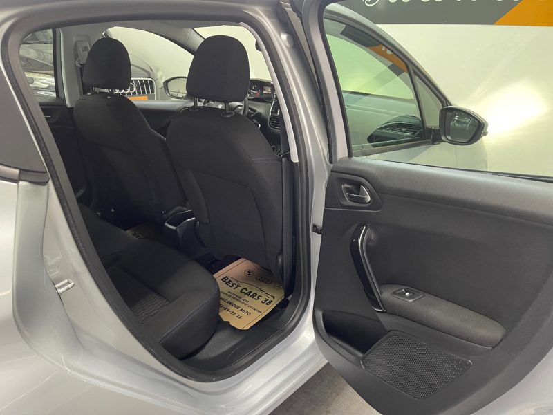PEUGEOT 208 2018
