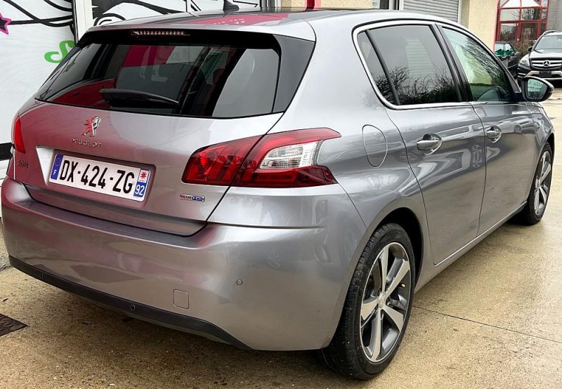 PEUGEOT 308 2015