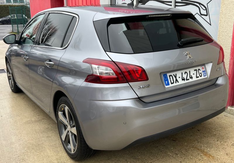 PEUGEOT 308 2015