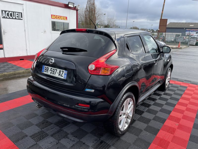 NISSAN JUKE 2011