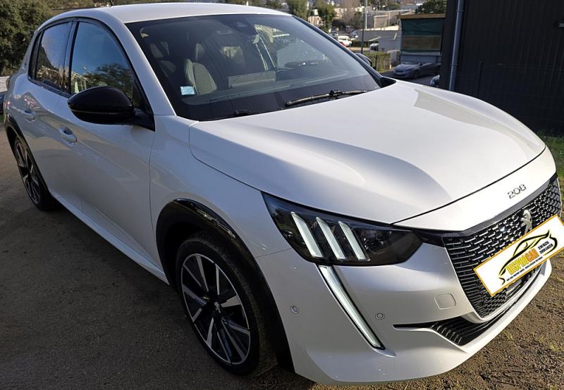 PEUGEOT 208 2022