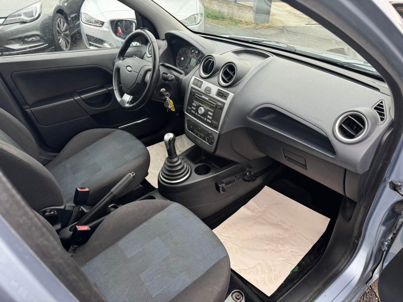 FORD FIESTA 2007