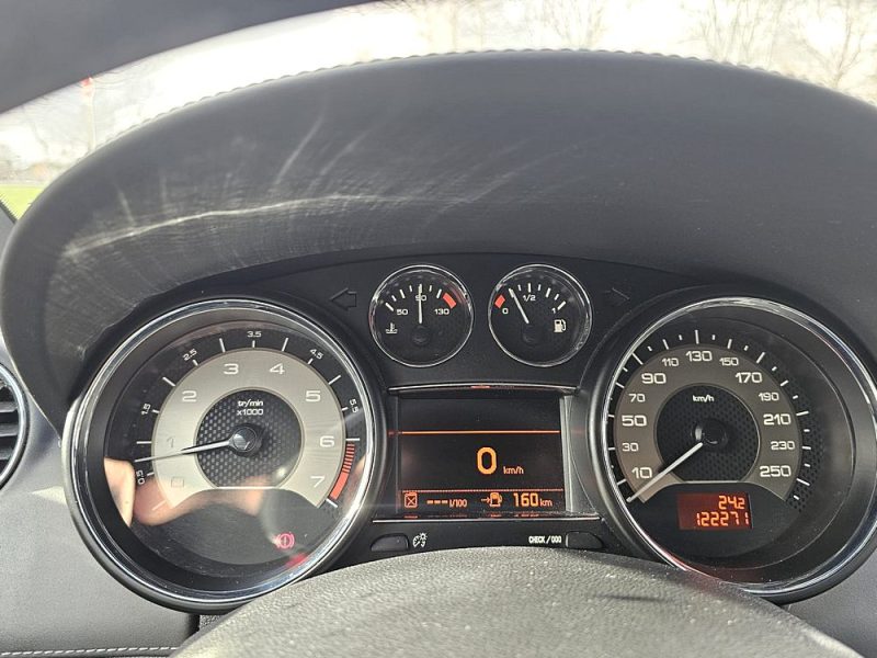 PEUGEOT RCZ 1.6 thp 156 cv 2011