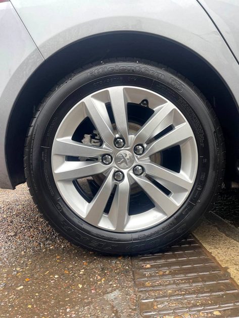 PEUGEOT 308 1.2THP 110CV