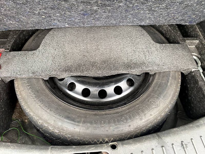 FORD KUGA 2.0 L TDCI 136 ch Titanium, Toit panoramique