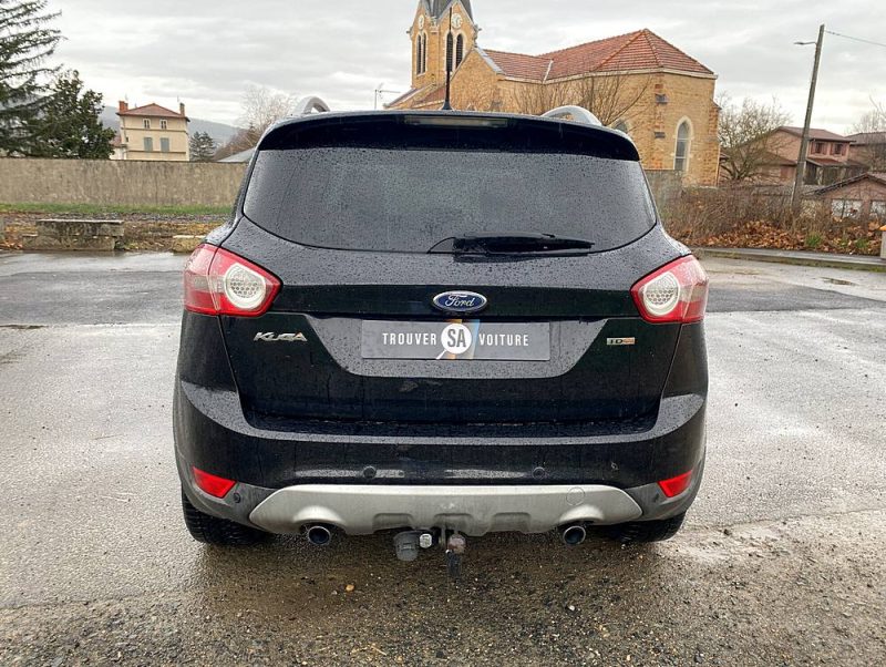 FORD KUGA 2.0 L TDCI 136 ch Titanium, Toit panoramique
