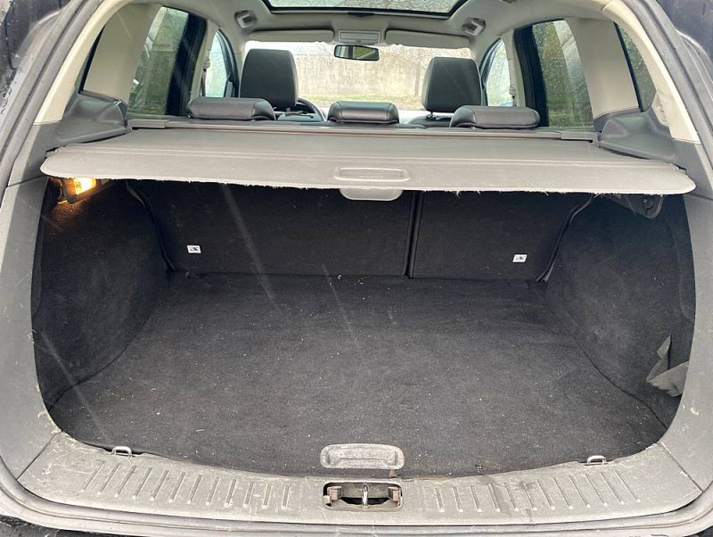 FORD KUGA 2.0 L TDCI 136 ch Titanium, Toit panoramique