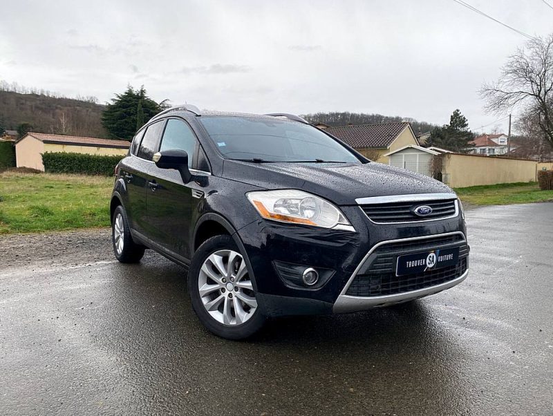 FORD KUGA 2.0 L TDCI 136 ch Titanium, Toit panoramique