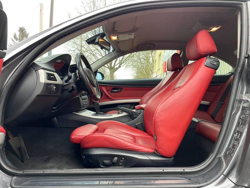 BMW SERIE 3 E92 335xi 306ch 