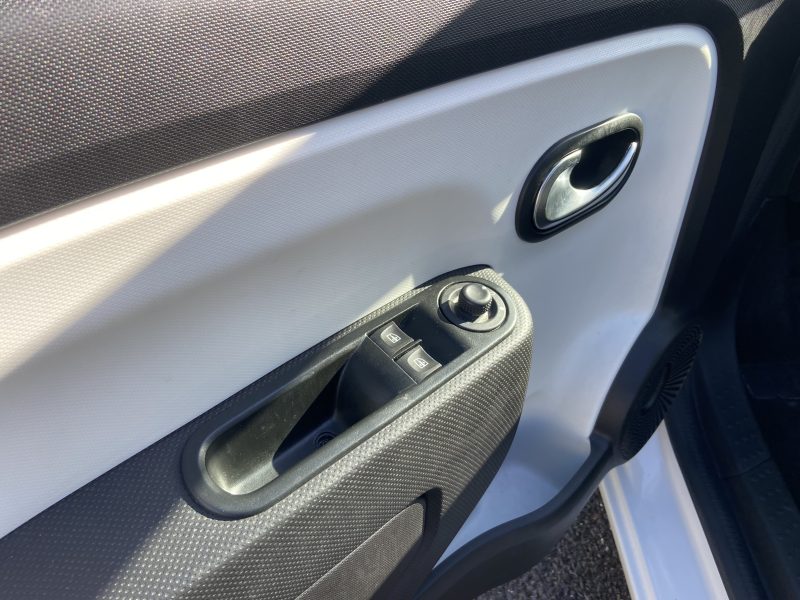 RENAULT TWINGO 1.0 SCE ZEN