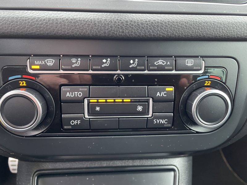 VOLKSWAGEN TIGUAN 2014